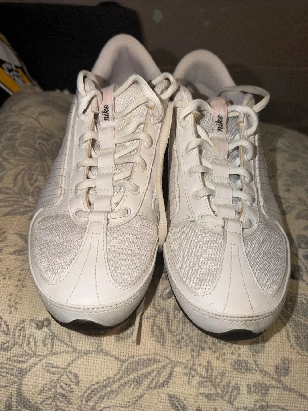Nike Cheer Shoes Women’s Girls Size 8 Athletic Used Pre Owned As Is Sneakers NKE